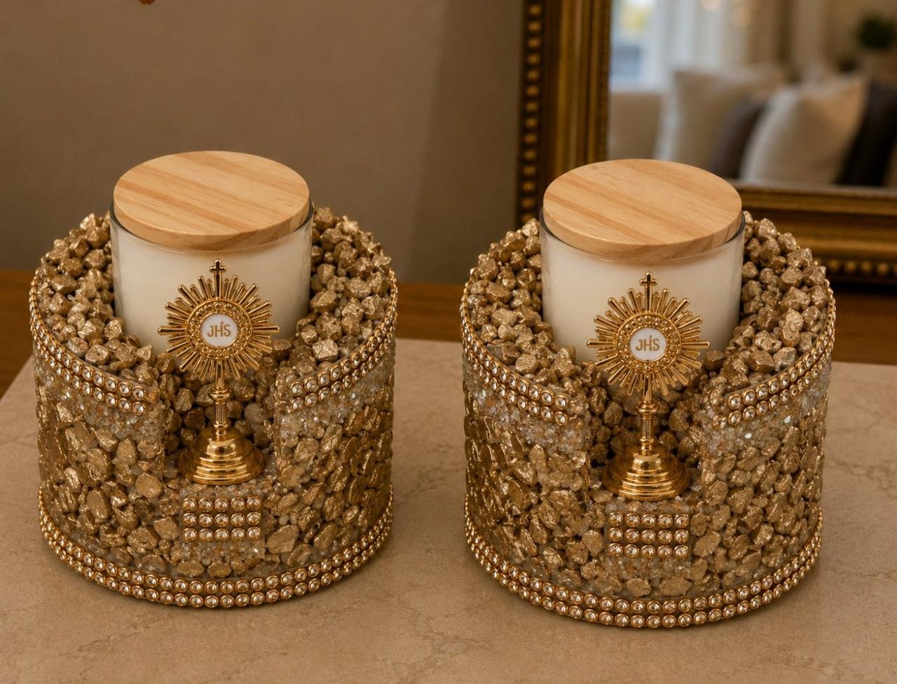 Vela oratória artesanal com pedras e ornamentos